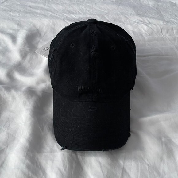 WE11DONE Black Distressed Logo Embroidered Cap Cotton Canvas Cap In Black Korea - Picture 1 of 5